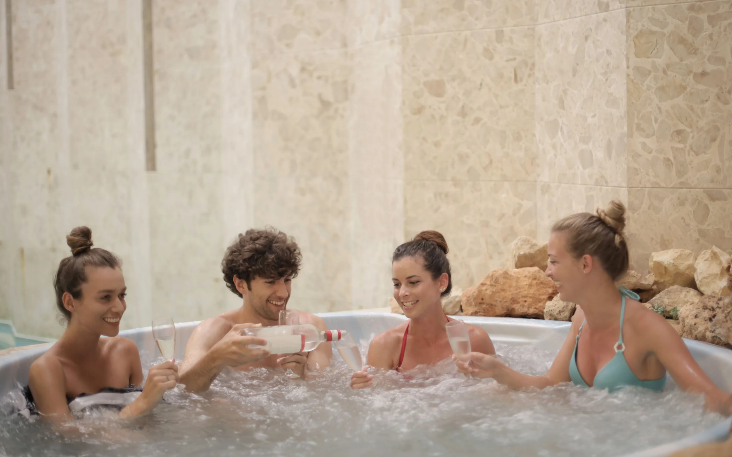 apa itu jacuzzi group