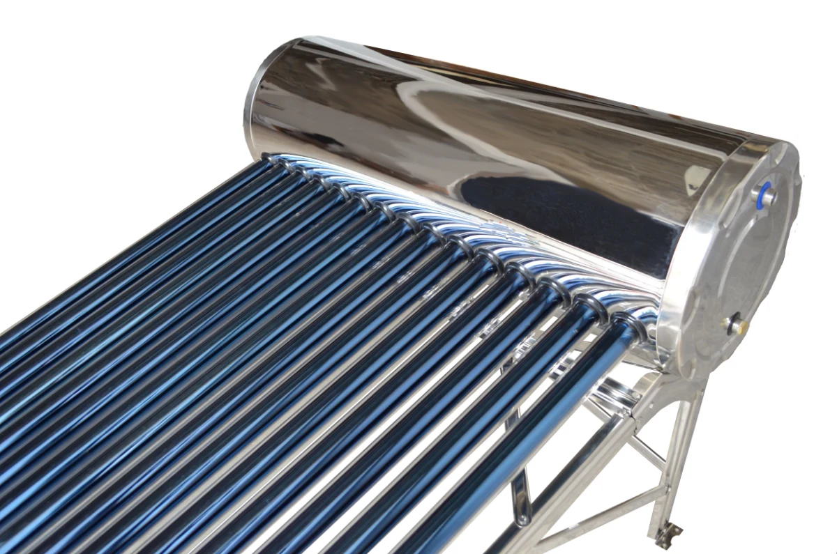 Unit pemanas air tenaga surya dengan tangki stainless dan kolektor tabung vakum yang menentukan efisiensi pemanasan air